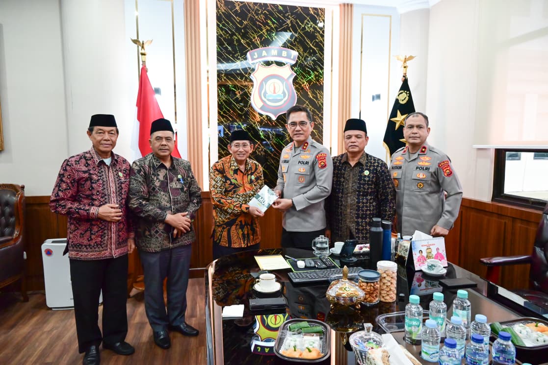 Kapolda Jambi Jalin Silaturahmi dengan MUI, Perkuat Sinergi Jaga Kerukunan dan Cegah Radikalisme