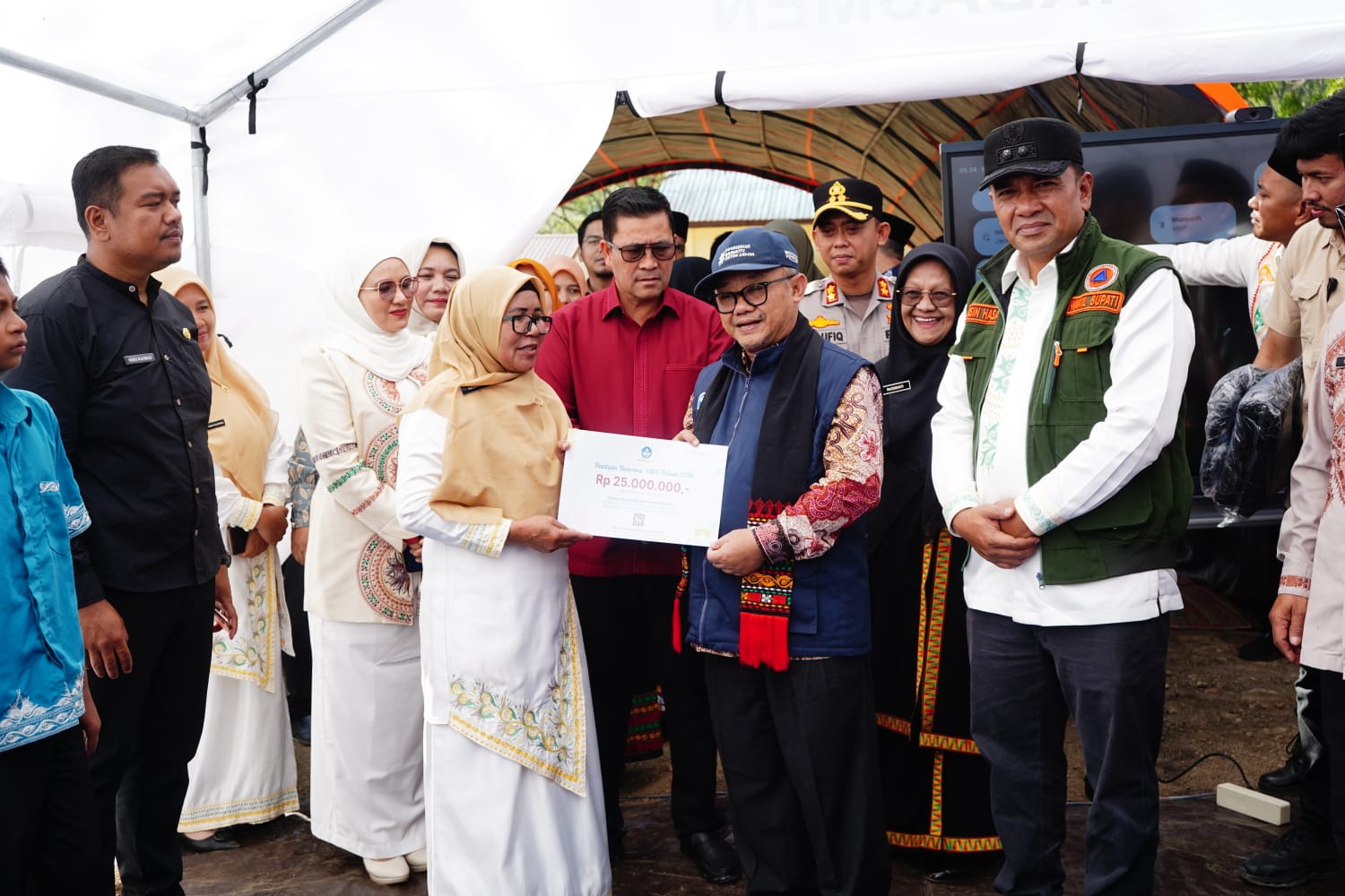 Kapolres Aceh Tengah dan Forkopimda Dampingi Kunjungan Kerja Menteri Pendidikan Dasar dan Menengah RI