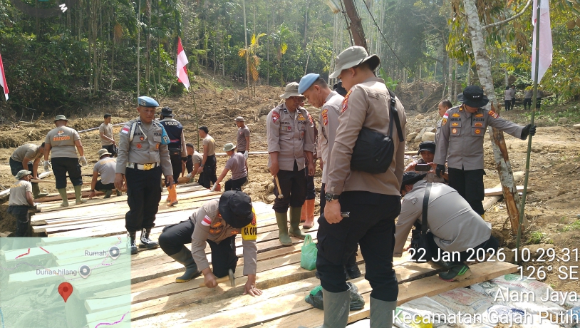 Pembuatan Jembatan Dusun uning luar ,  Desa Setie  Rampung 100 Persen.