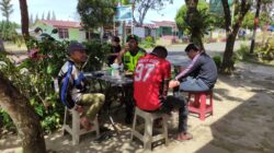 Koramil 07/Atu Lintang Melalui Babinsa Turun Langsung Komsos Bersama Warga Binaannya