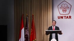 DEDIKASIKAN DIRI DALAM PENGABDIAN DAN PENEGAKAN HUKUM, KEPALA BNN RI RESMI MENYANDANG GELAR DOKTOR KEHORMATAN DEDIKASIKAN DIRI DALAM PENGABDIAN DAN PENEGAKAN HUKUM, KEPALA BNN RI RESMI MENYANDANG GELAR DOKTOR KEHORMATAN