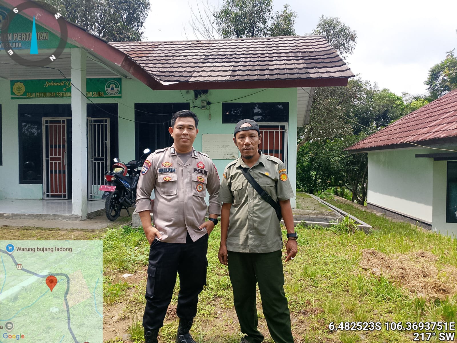 Bhabinkamtibmas Polsek Sajira Polres Lebak Bersilaturahmi Dengan Prades Desa Paja