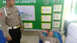 Personel Polres Aceh Tengah dan Bhayangkari Ikuti Bakti Kesehatan Donor Darah HUT Kartika Candra Kirana ke-80 di Makodim 0106