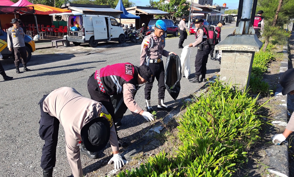 Polres Bener Meriah Gelar Gerakan Indonesia ASRI, Wujudkan Lingkungan Bersih Di Wilayah Bener Meriah