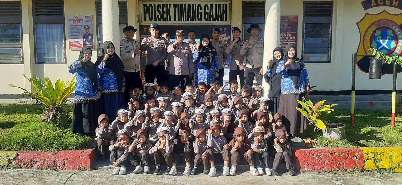 Polsek Timang Gajah Gelar Kegiatan PolsNak Bersama TK Negeri Datu Beru, Tanamkan Keberanian dan Tanggap Bencana Sejak Dini