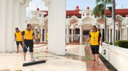 Respons Arahan Presiden, Polresta Bandara Soetta Bersih-bersih Masjid Nurul Barkah – Tangerang