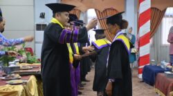 Mbah Wiji (97) Jadi Wisudawati Tertua, Bupati M. Syukur Mewisuda 147 Siswa Selantang 