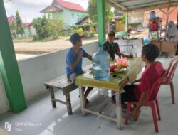 Babinsa Laksanakan Komsos Bersama Warga Masyarakat di Desa Binaan