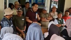 Bupati M. Syukur Sumbangkan Enam Bulan Gaji untuk “Perangi Sampah”