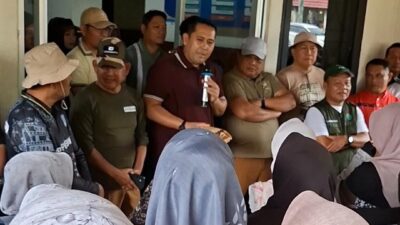 Bupati M. Syukur Sumbangkan Enam Bulan Gaji untuk “Perangi Sampah”