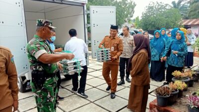 Danramil dan Babinsa hadiri Launching Program Makan Bergizi Gratis di Kecamatan Sarolangun Kabupaten Sarolangun