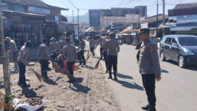 Polres Bener Meriah Gelar Kurve Rutin Gerakan Indonesia ASRI di Permukiman Warga
