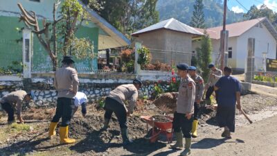 Polres Aceh Tengah dan Brimob Lanjutkan Gotong Royong Pemulihan Fasilitas Publik di Kecamatan Bintang dan Rusip Antara
