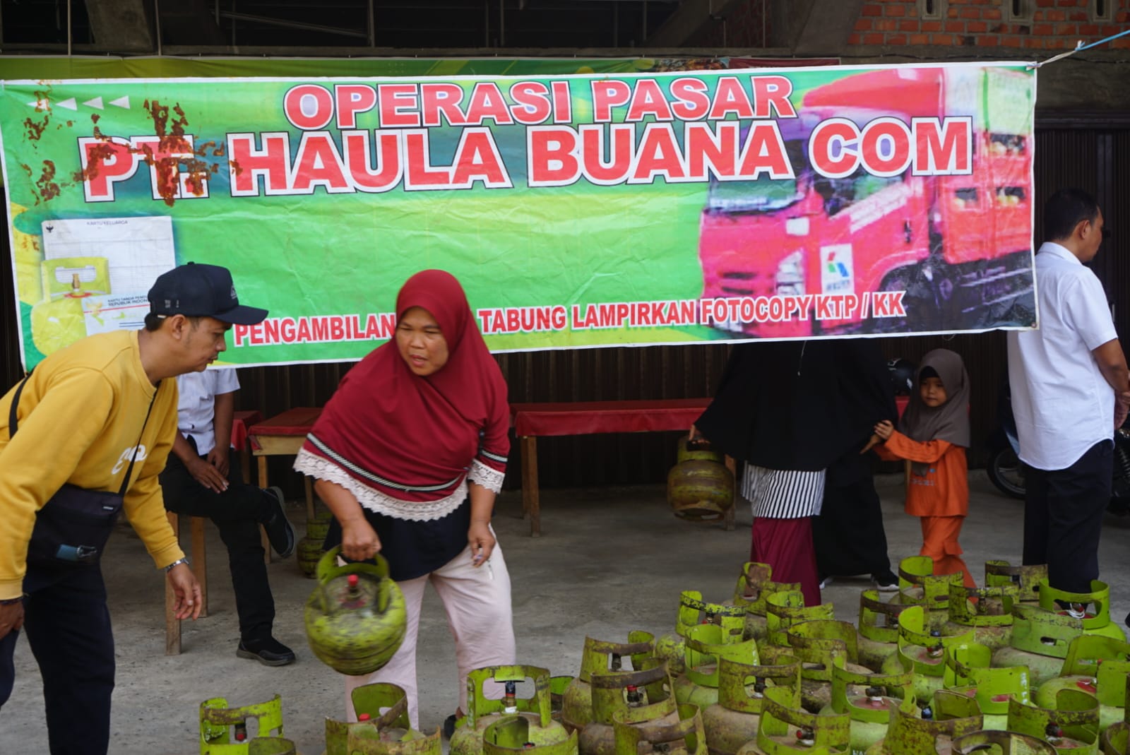 Tindak Pangkalan Nakal, DKUMPKP Merangin Gelar Operasi Pasar Gas LPG 3 Kg