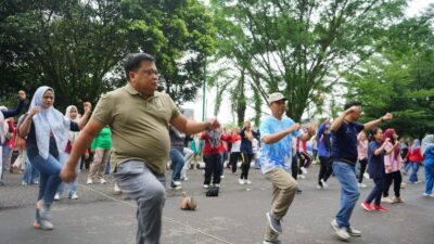 Ciptakan Lingkungan Bersih, Pemkab Merangin Gelar Goro dan Senam Bersama Lintas OPD