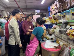 Kunjungi Pasar Badung Bali, Wapres Tinjau Stabilitas Harga dan Transaksi Pembayaran Non Tunai