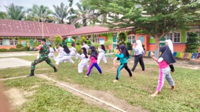 Babinsa Koramil 420-08/Tabir Melaksanakan Pembinaan Bintahwil Desa Sido Lego kec. Tabir Lintas 