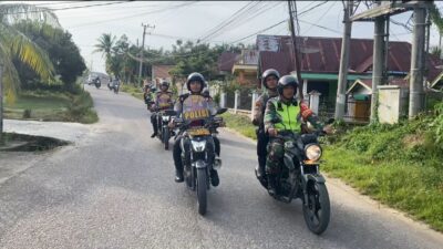Personel Polres Sarolangun Melaksanakan Apel dan Pengamanan Giat Masyarakat Bersama TNI dan Unsur Terkait