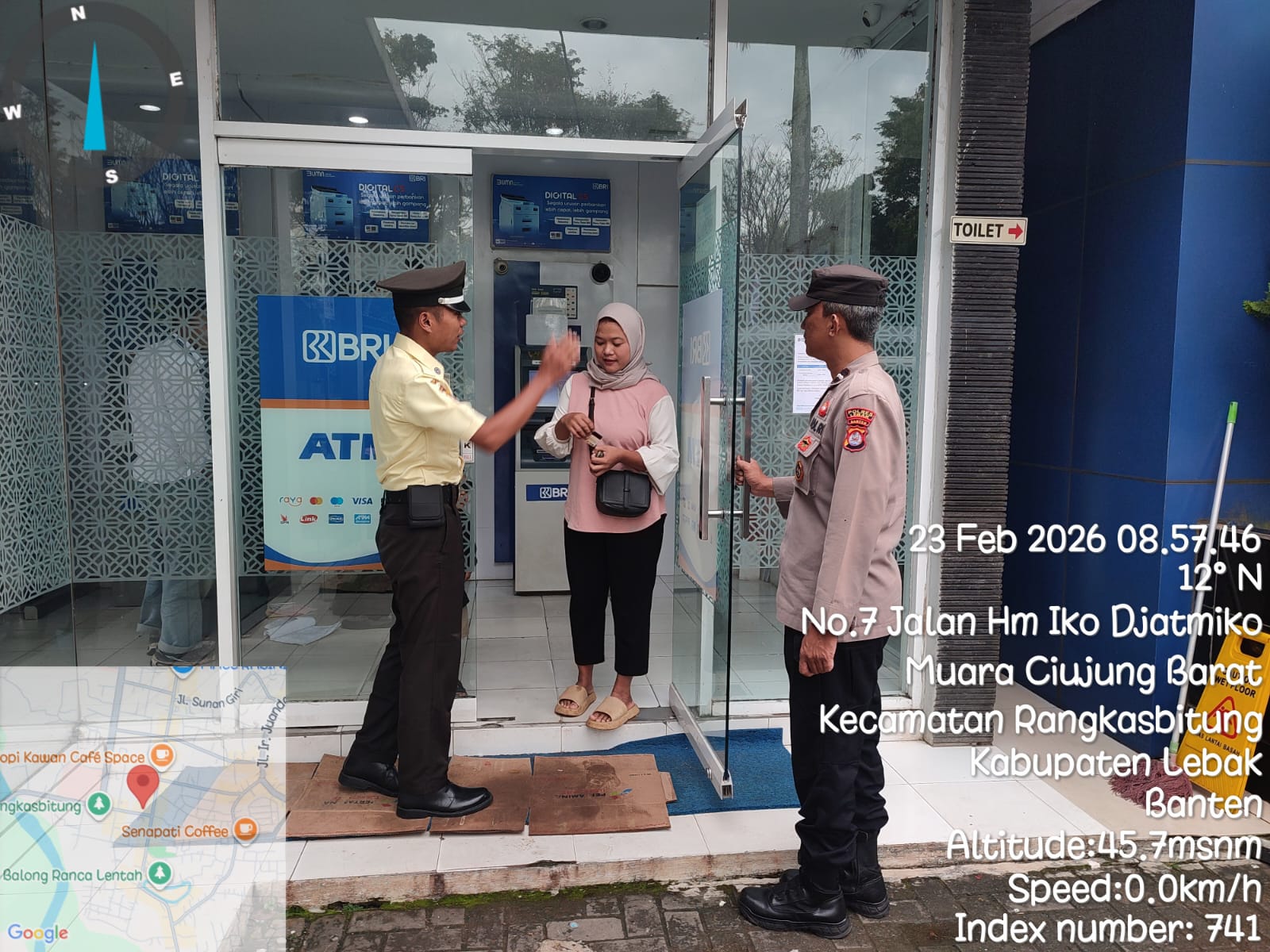 Kanit Samapta Polsek Rangkasbitung Polres Lebak Patroli Mobile Ke Bank BRI