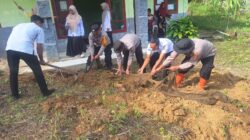 Ramadhan Penuh Kepedulian, Polsek Celala Pulihkan Polindes Ramung Ara Pascabencana