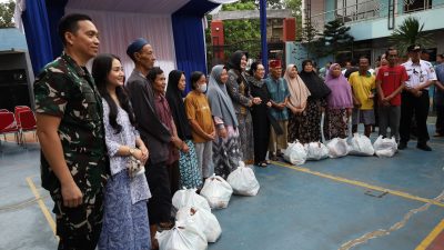 Bakti Sosial Ramadhan, Ibu Siti Harjanti Wismoyo Aris Munandar Salurkan 250 Paket Sembako Untuk Warga Sungai Bambu