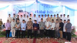 Open house rumah Gubernur Alharis Open house rumah Gubernur Alharis