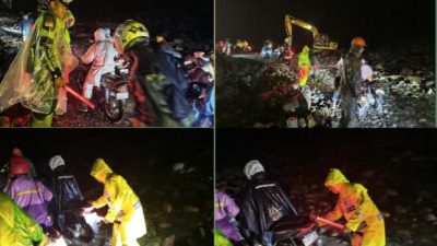 Hujan Deras Tak Halangi, Polisi dan Warga Bahu Membahu Bantu Pengendara