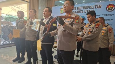 Polres Jakarta Utara Ungkap 15 Kasus Kriminal, 26 Tersangka Diamankan Polres Jakarta Utara Ungkap 15 Kasus Kriminal, 26 Tersangka Diamankan