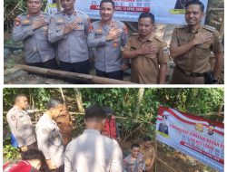 Kapolres Lebak di Dampingi Kapolsek Rangkasbitung Melasanakan Peletakan Batu Pertama Pembangunan Jembatan Merah Putih Presisi di Desa Sangiang Tanjung