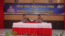 Wakapolda Jambi Tegas: Layanan 110 Wajib Direspons Cepat, Tidak Ada Toleransi Pelanggaran Wakapolda Jambi Tegas: Layanan 110 Wajib Direspons Cepat, Tidak Ada Toleransi Pelanggaran
